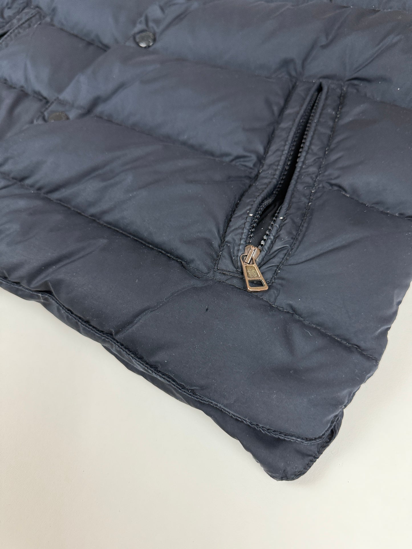 Moncler väst Cheval down Gilet